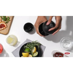 OXO Good Grips Plastic Cocktail Shaker- 20 oz/590 mL capacity